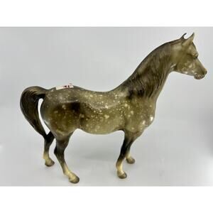 Breyer Traditional Horse PROUD ARABIAN MARE 213 Dapple Grey